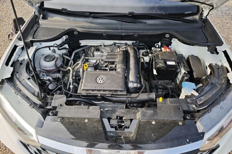 Used Jetta VS7 2020 1.4T Automatic Entry-Level Trim Engine Bay