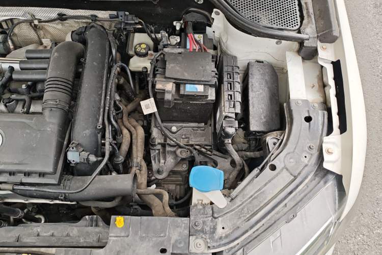 Used Jetta VS7 2020 1.4T Automatic Enjoyment Model Engine Bay Left