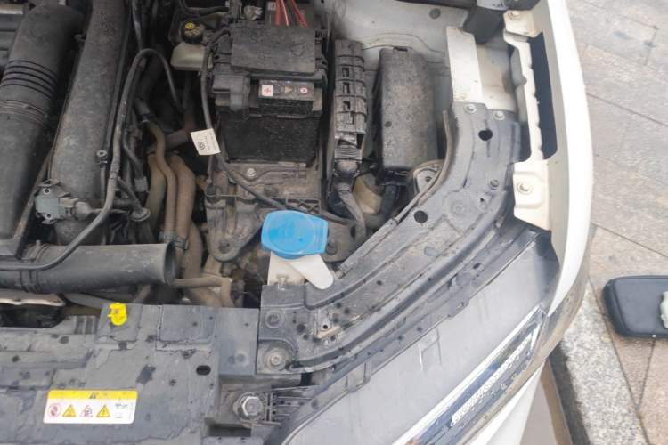 Used Jetta VS7 2020 1.4T Manual Entry-Level Trim Engine Bay Left