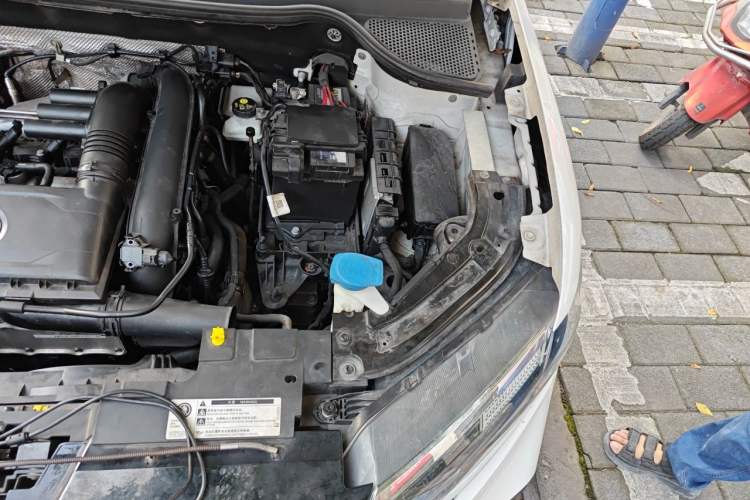 Used Jetta VS7 2020 1.4T Automatic Enjoyment Model Engine Bay Left