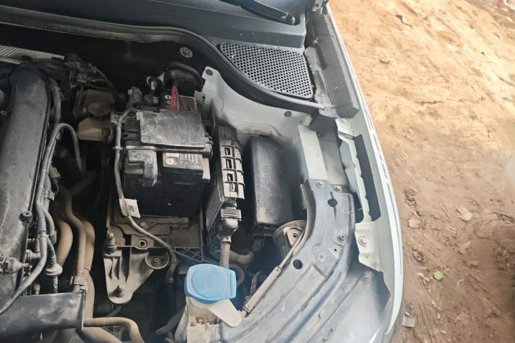 Used Jetta VS7 2020 1.4T Automatic Entry-Level Trim Engine Bay Left