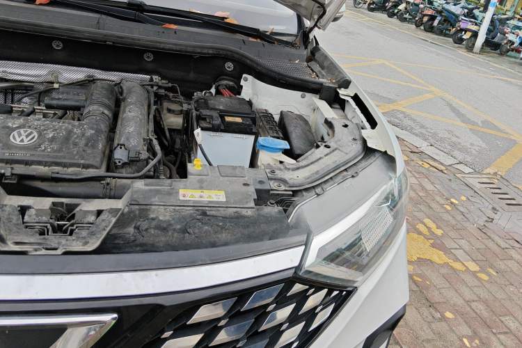 Used Jetta VS7 2020 1.4T Automatic Enjoyment Model Engine Bay Left