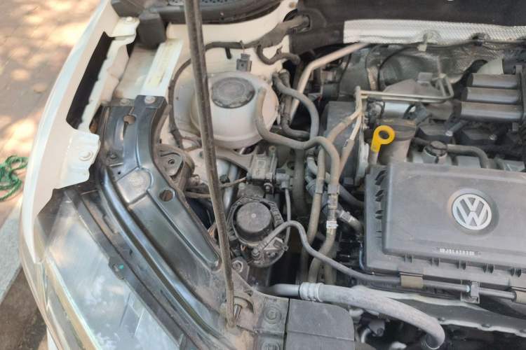 Used Jetta VS7 2020 1.4T Automatic Enjoyment Model Engine Bay Right