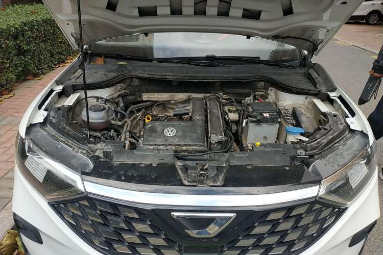 Used Jetta VS7 2020 1.4T Manual Entry-Level Trim Engine Bay