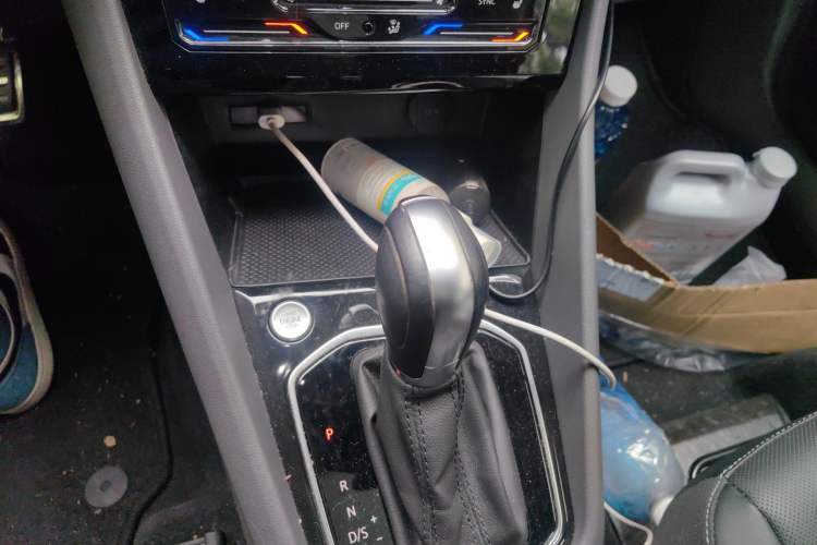 Used Jetta VS7 2020 1.4T Automatic Glory Edition Gear Lever