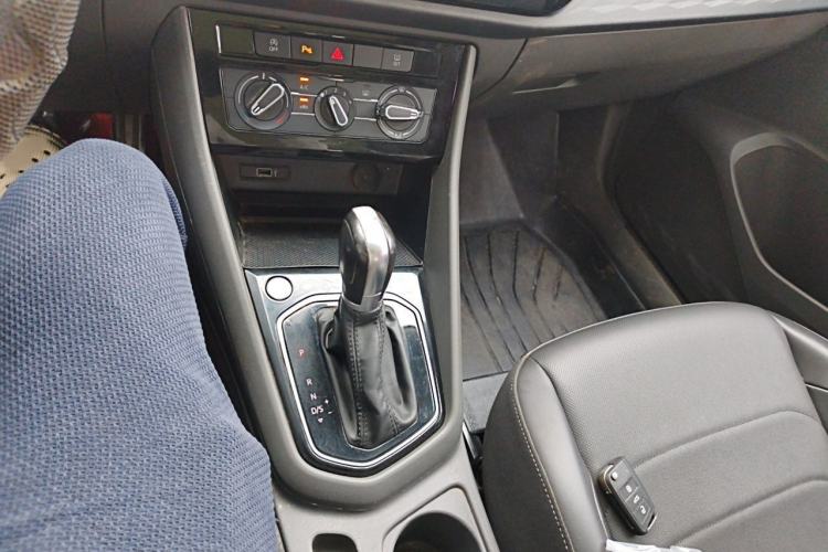 Used Jetta VS7 2020 1.4T Automatic Enjoyment Model Gear Lever