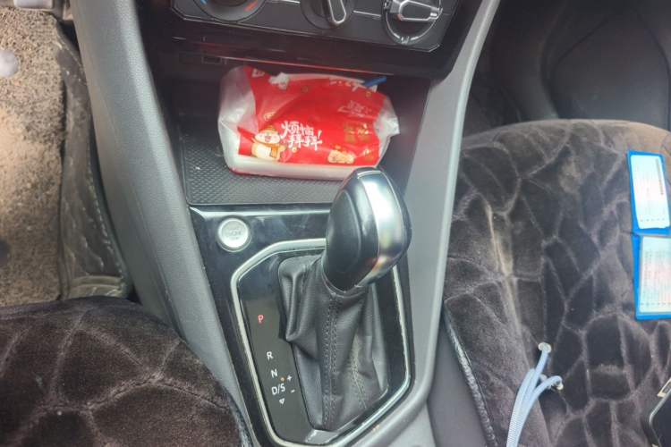 Used Jetta VS7 2020 1.4T Automatic Enjoyment Model Gear Lever
