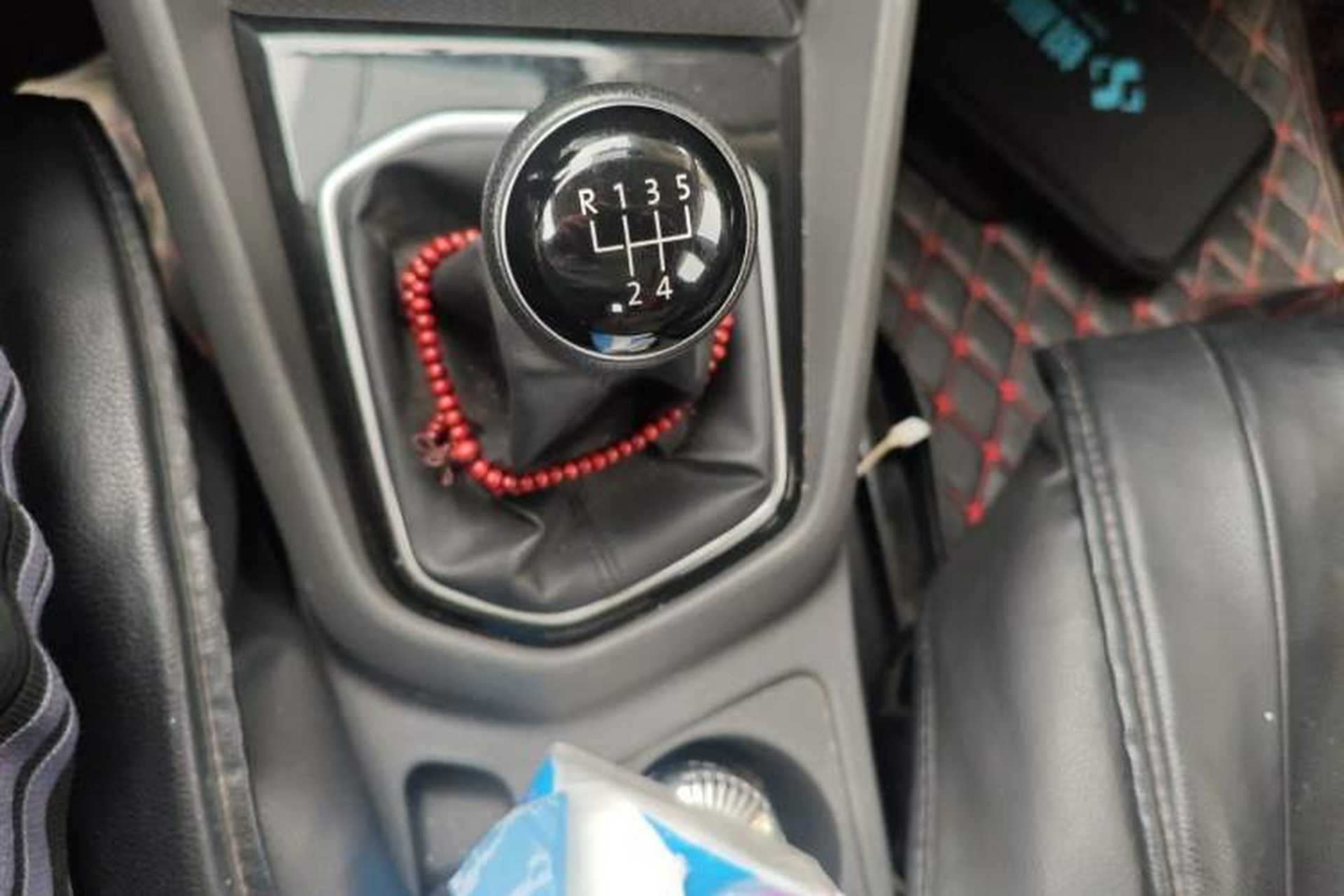 Used Jetta VS7 2020 1.4T Manual Entry-Level Trim Gear Lever