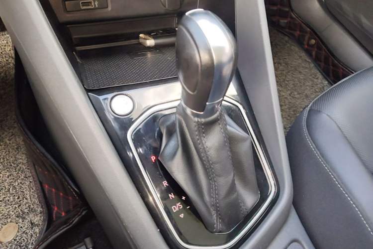 Used Jetta VS7 2020 1.4T Automatic Enjoyment Model Gear Lever