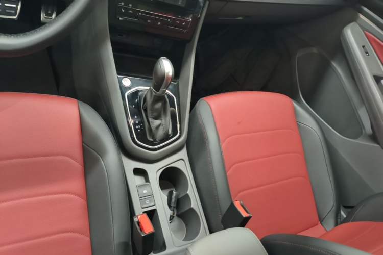 Used Jetta VS7 2020 1.4T Automatic Glory Edition Gear Lever