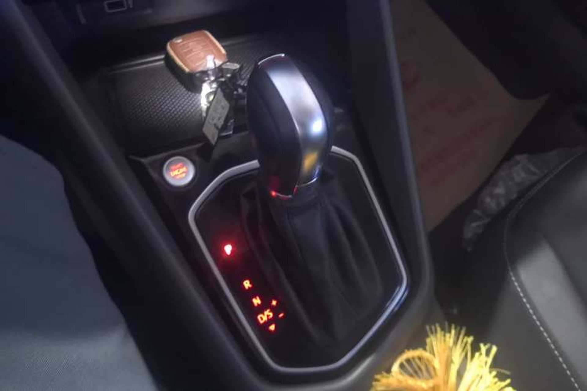 Used Jetta VS7 2020 1.4T Automatic Enjoyment Model Gear Lever
