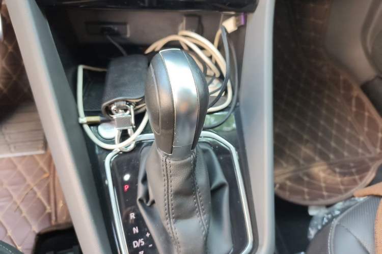 Used Jetta VS7 2020 1.4T Automatic Enjoyment Model Gear Lever