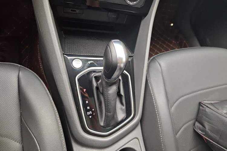 Used Jetta VS7 2020 1.4T Automatic Enjoyment Model Gear Lever