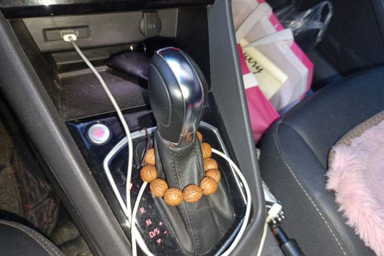 Used Jetta VS7 2020 1.4T Automatic Glory Edition Gear Lever