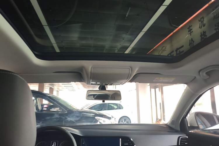 Used Jetta VS7 2020 1.4T Automatic Enjoyment Model Headliner