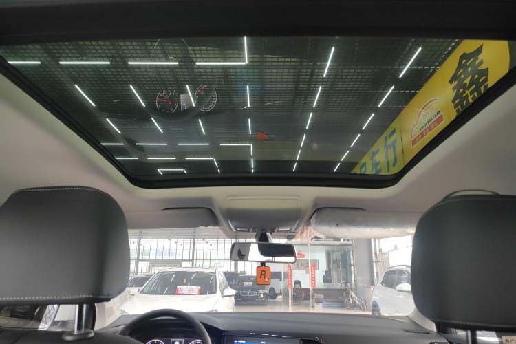 Used Jetta VS7 2020 1.4T Automatic Enjoyment Model Headliner
