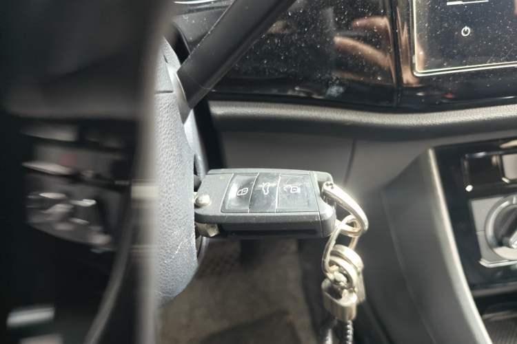 Used Jetta VS7 2020 1.4T Automatic Entry-Level Trim Interior 1
