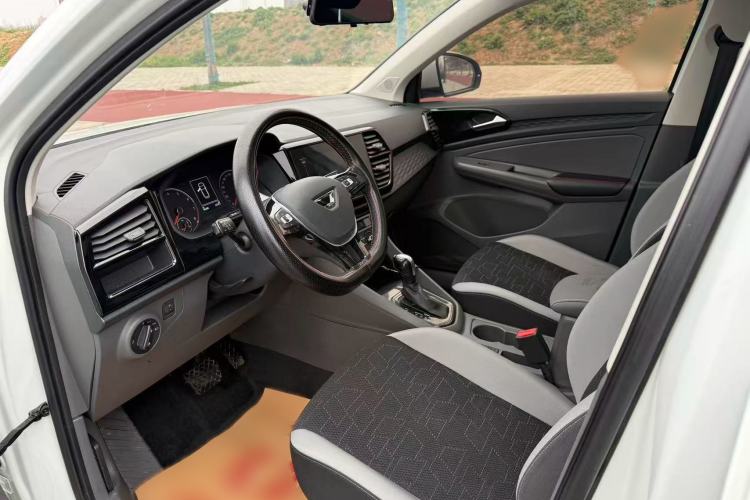 Used Jetta VS7 2020 1.4T Automatic Entry-Level Trim Interior 2