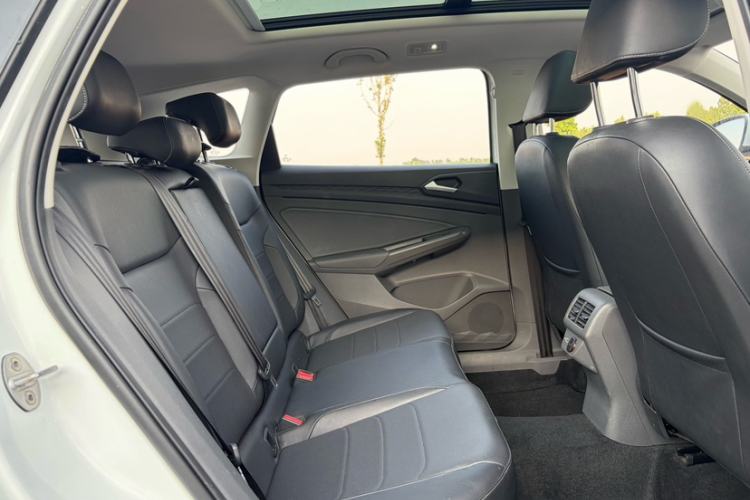 Used Jetta VS7 2020 1.4T Automatic Glory Edition Interior 2