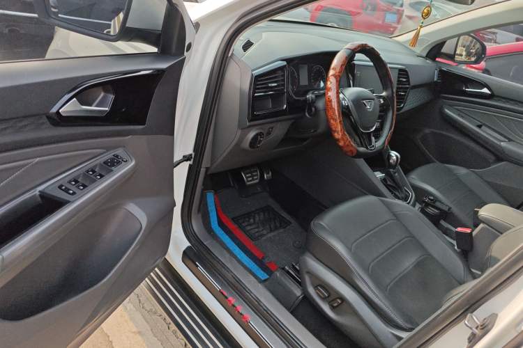 Used Jetta VS7 2020 1.4T Automatic Glory Edition Interior 3