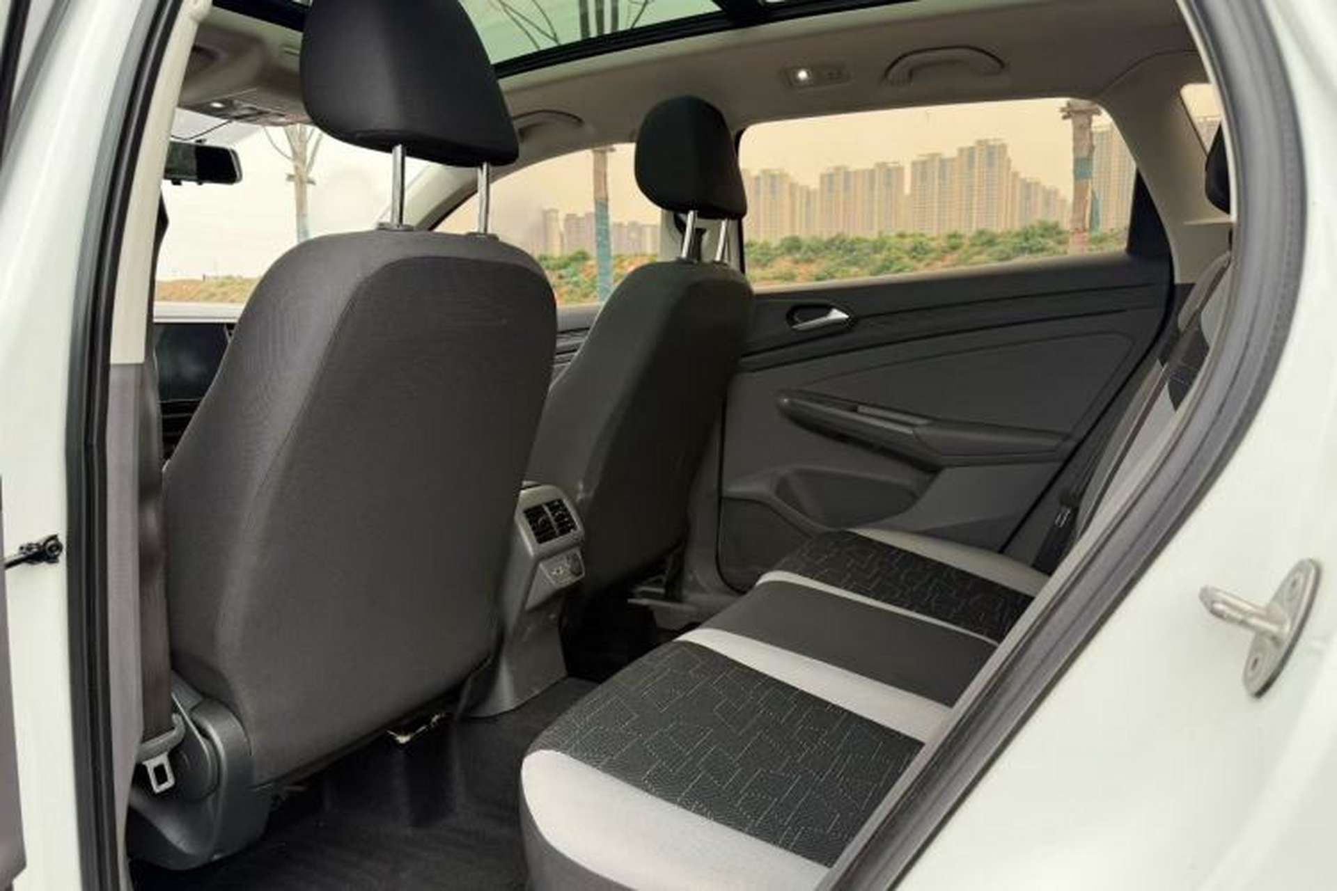 Used Jetta VS7 2020 1.4T Automatic Entry-Level Trim Interior 3