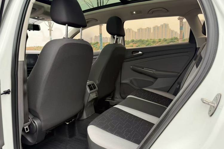 Used Jetta VS7 2020 1.4T Automatic Entry-Level Trim Interior 3