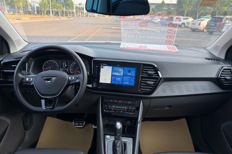 Used Jetta VS7 2020 1.4T Automatic Glory Edition Interior 4