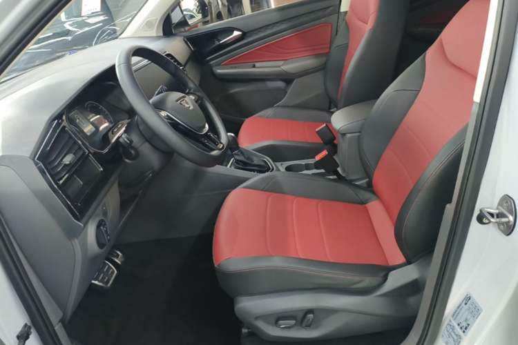 Used Jetta VS7 2020 1.4T Automatic Glory Edition Left Front Seat