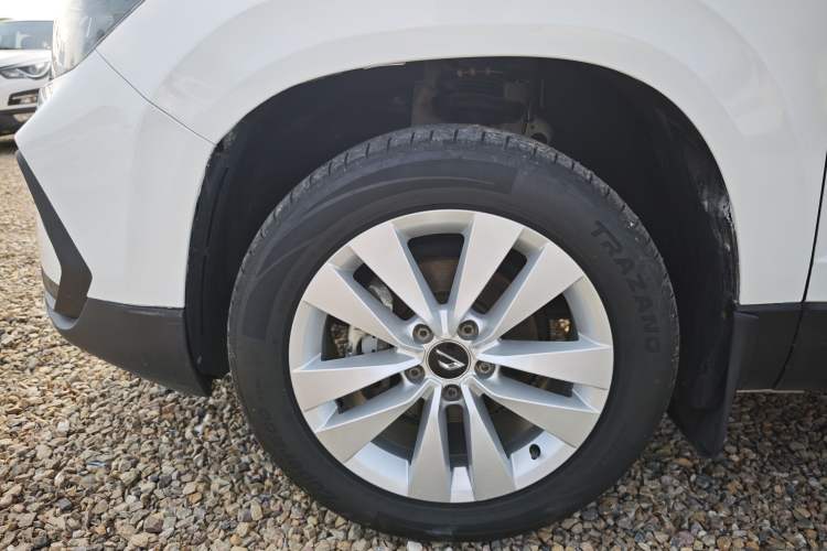 Used Jetta VS7 2020 1.4T Automatic Entry-Level Trim Left Front Wheel Hub