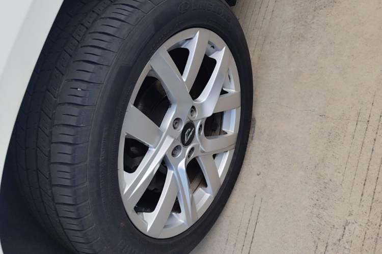 Used Jetta VS7 2020 1.4T Automatic Enjoyment Model Left Front Wheel Hub