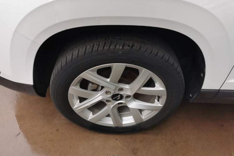 Used Jetta VS7 2020 1.4T Automatic Enjoyment Model Left Front Wheel Hub