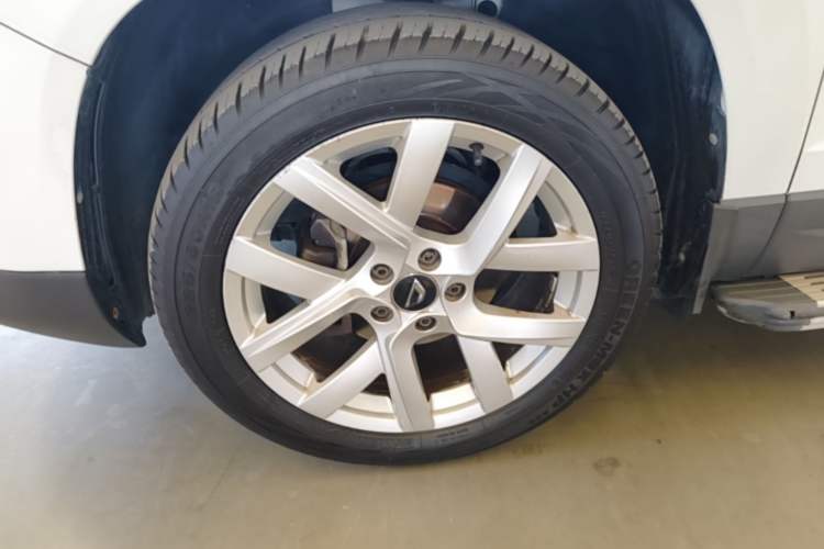 Used Jetta VS7 2020 1.4T Automatic Enjoyment Model Left Front Wheel Hub
