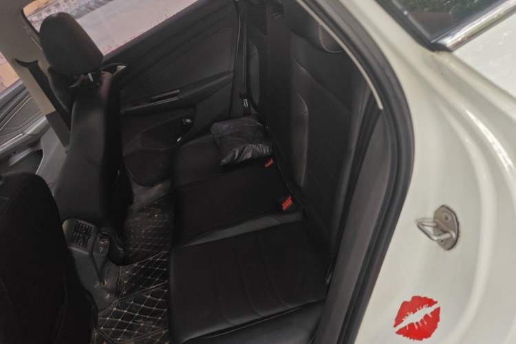 Used Jetta VS7 2020 1.4T Automatic Glory Edition Left Rear Seat