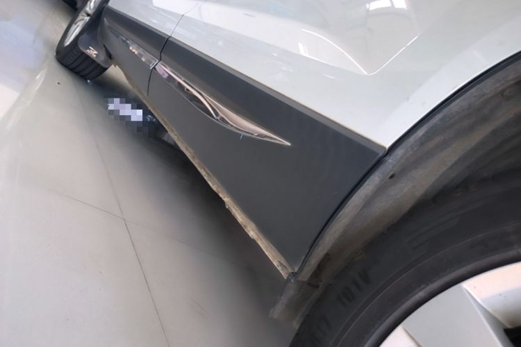 Used Jetta VS7 2020 1.4T Automatic Entry-Level Trim Left Side Sill