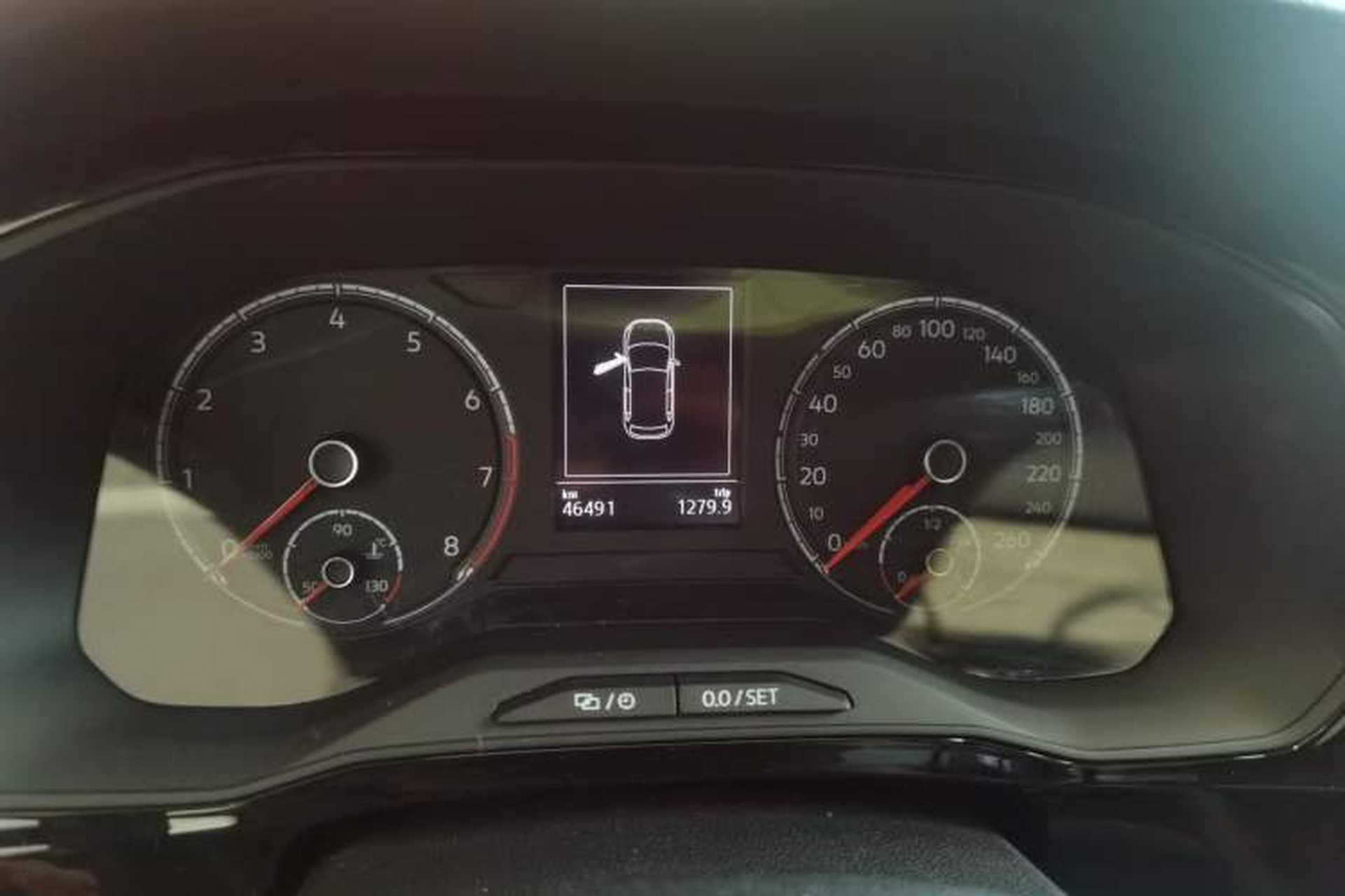 Used Jetta VS7 2020 1.4T Automatic Entry-Level Trim Odometer Close Up