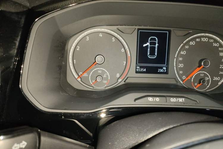 Used Jetta VS7 2020 1.4T Automatic Glory Edition Odometer Close Up