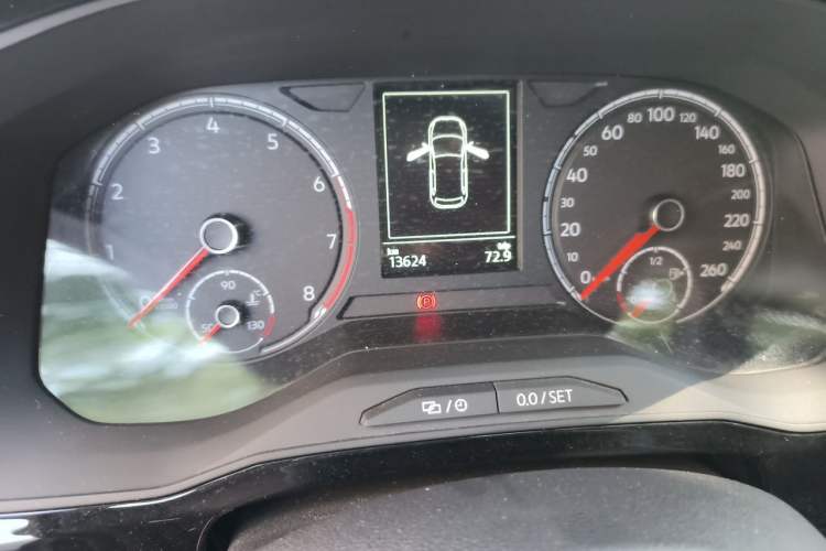 Used Jetta VS7 2020 1.4T Automatic Enjoyment Model Odometer Close Up