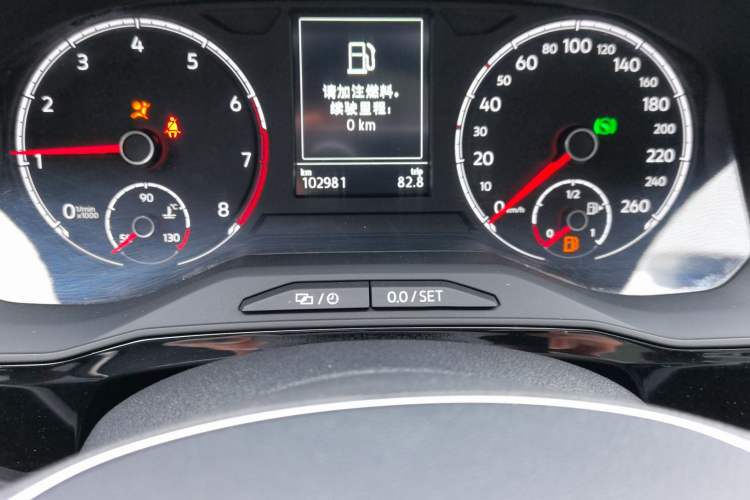 Used Jetta VS7 2020 1.4T Automatic Entry-Level Trim Odometer Close Up