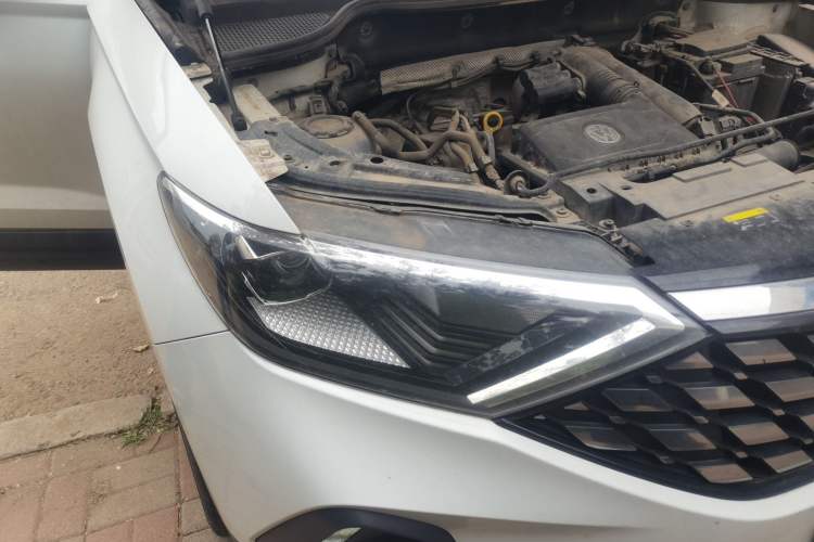 Used Jetta VS7 2020 1.4T Automatic Glory Edition Right Front Headlight