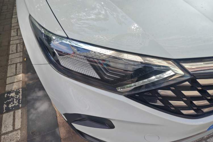 Used Jetta VS7 2020 1.4T Automatic Glory Edition Right Front Headlight