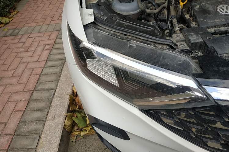 Used Jetta VS7 2020 1.4T Manual Entry-Level Trim Right Front Headlight