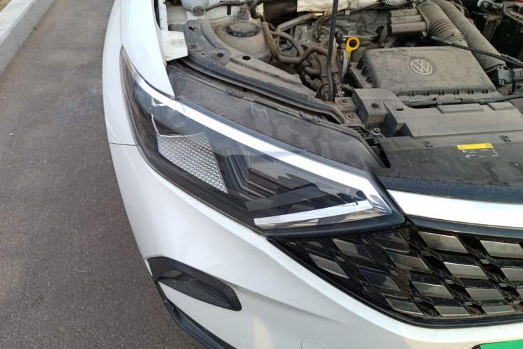 Used Jetta VS7 2020 1.4T Automatic Glory Edition Right Front Headlight