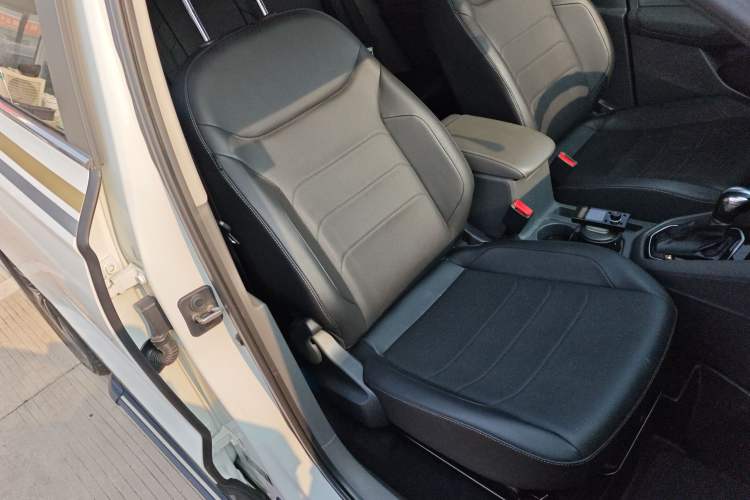 Used Jetta VS7 2020 1.4T Automatic Glory Edition Right Front Seat