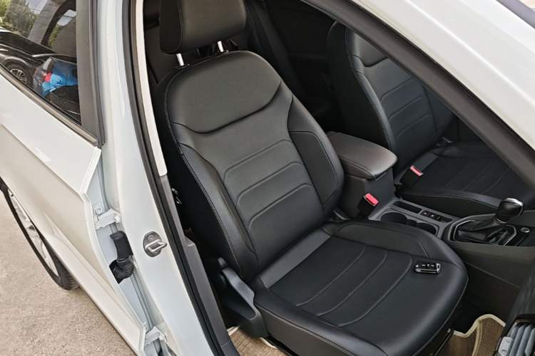 Used Jetta VS7 2020 1.4T Automatic Enjoyment Model Right Front Seat