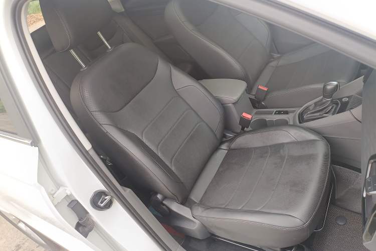 Used Jetta VS7 2020 1.4T Automatic Enjoyment Model Right Front Seat