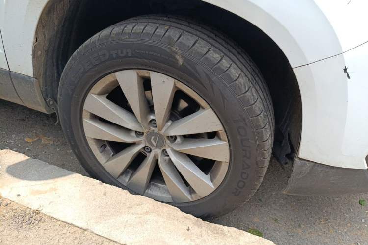 Used Jetta VS7 2020 1.4T Automatic Entry-Level Trim Right Front Wheel Hub
