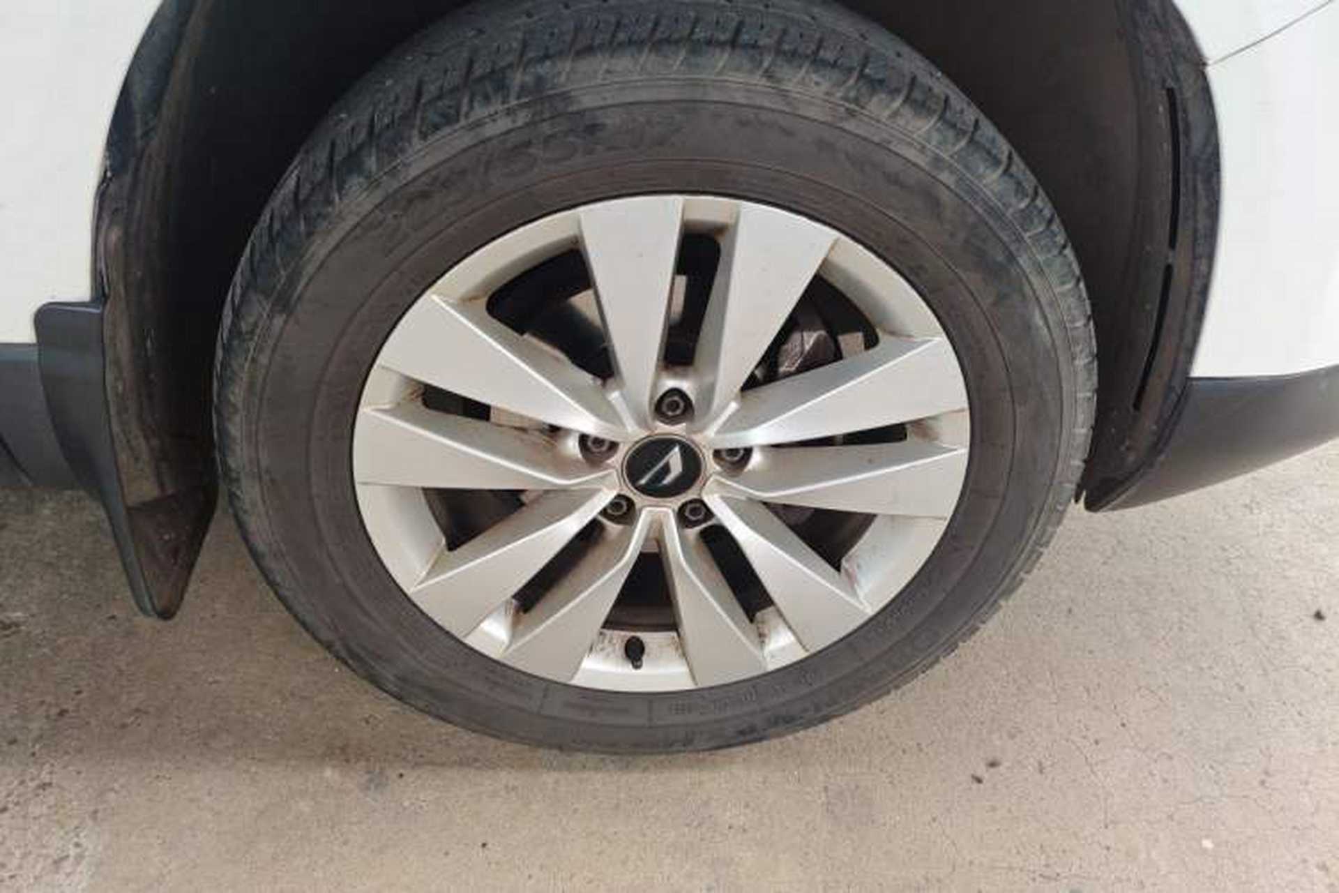 Used Jetta VS7 2020 1.4T Manual Entry-Level Trim Right Front Wheel Hub