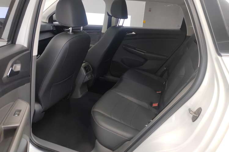 Used Jetta VS7 2020 1.4T Automatic Enjoyment Model Right Rear Seat
