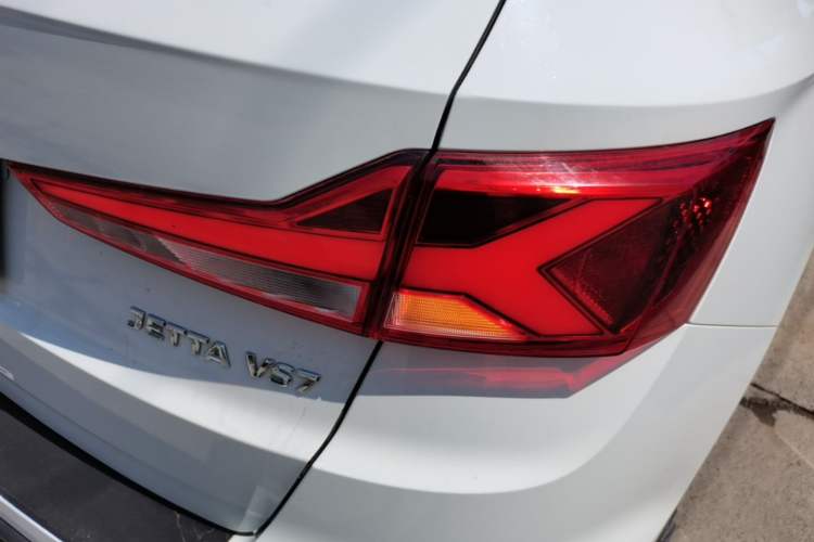 Used Jetta VS7 2020 1.4T Automatic Enjoyment Model Right Rear Taillight