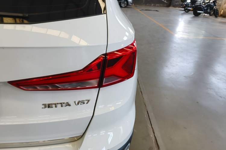 Used Jetta VS7 2020 1.4T Automatic Enjoyment Model Right Rear Taillight